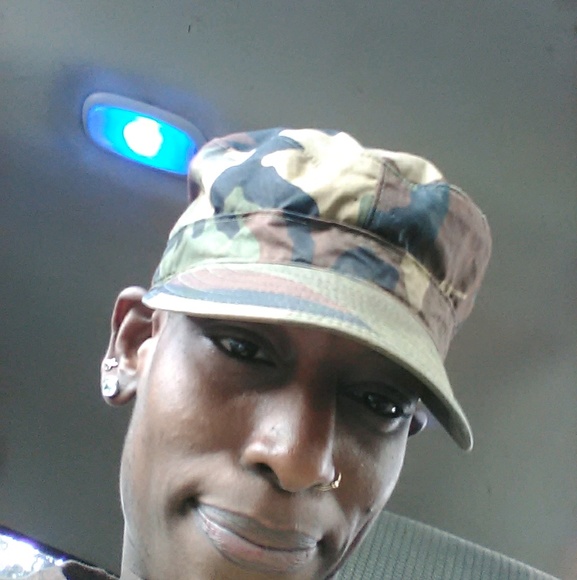 Meet your Posher, Coritha - Picture 1 of 1